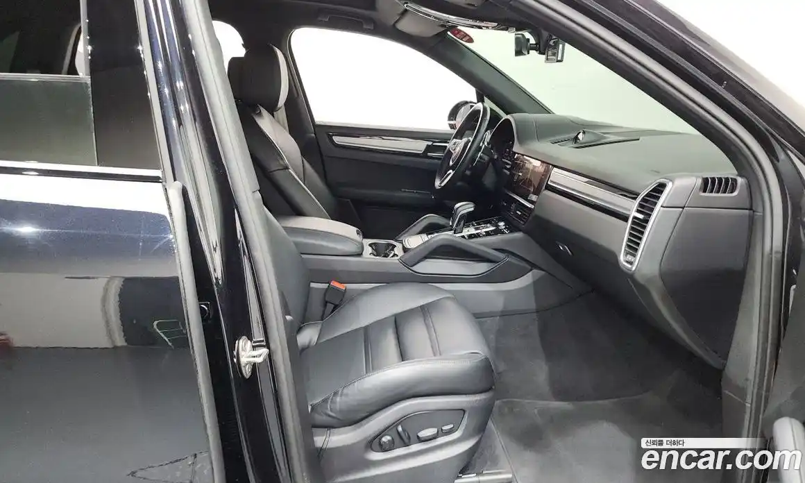 Porsche Cayenne 2022 3.0 автомат (гидро), фото 16
