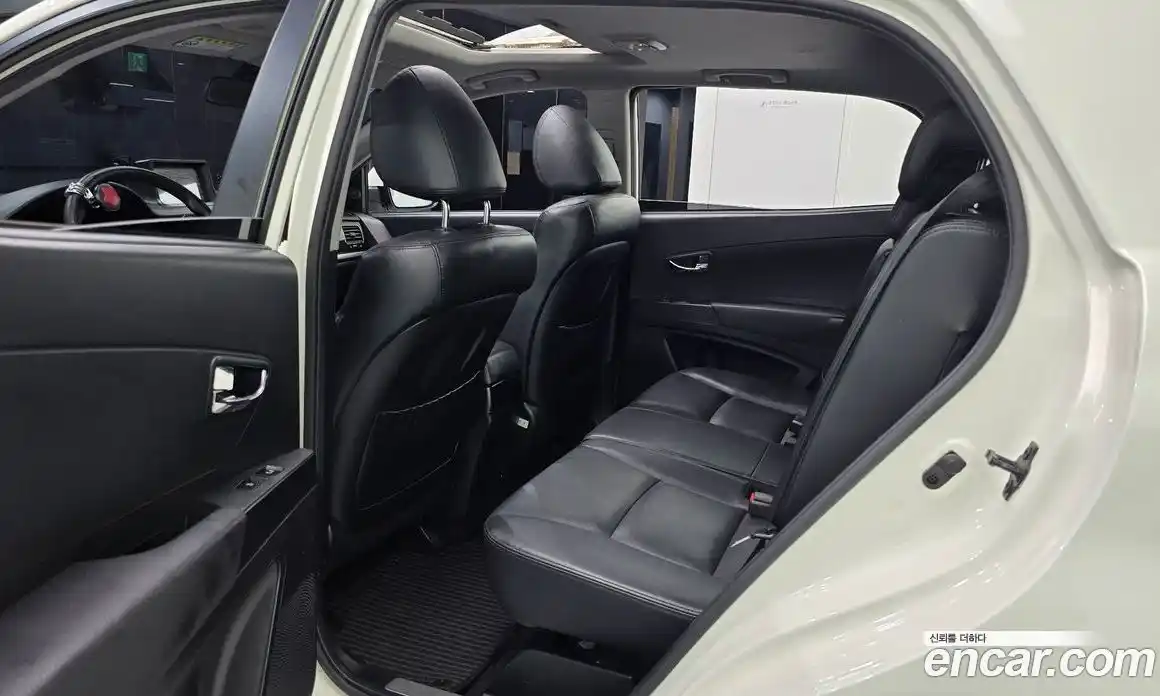 SsangYong Korando 2012 2.0 автомат (гидро), фото 12