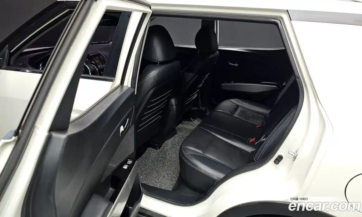 SsangYong TIBOLI 2015 1.6 автомат (гидро), фото 17