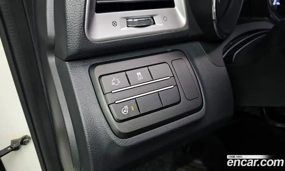 SsangYong TIBOLI 2015 1.6 автомат (гидро), фото 25