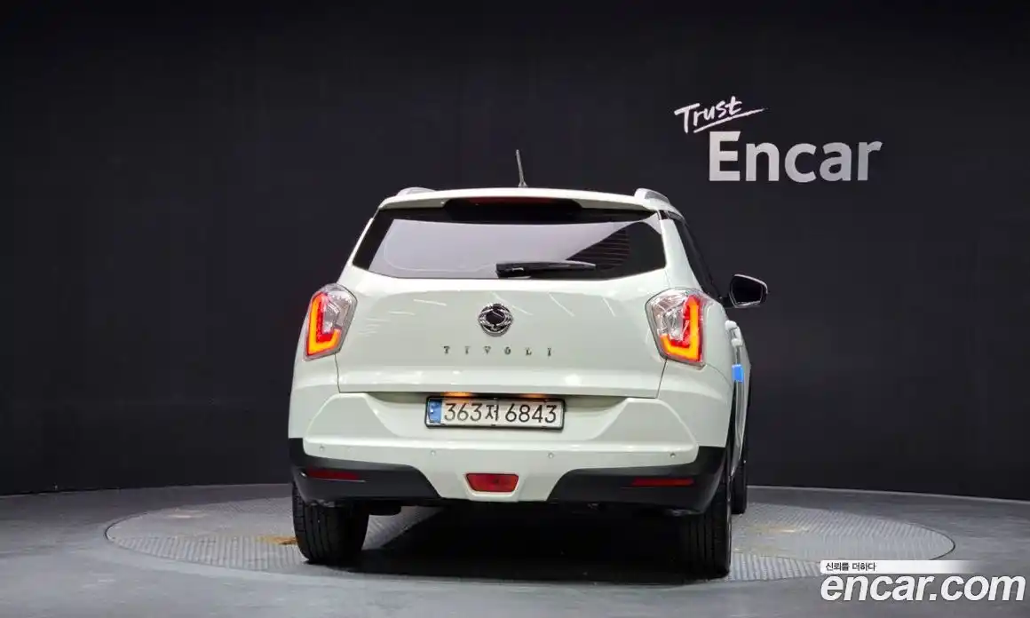 SsangYong TIBOLI 2015 1.6 автомат (гидро), фото 4