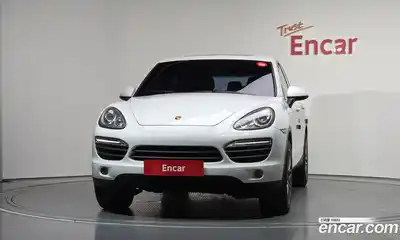 Porsche Cayenne 2012 4.8 автомат (гидро), миниатюра 3