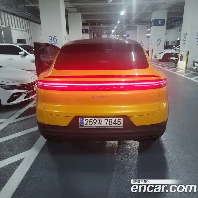 Porsche Cayenne 2024 3.0 автомат (гидро), фото 4