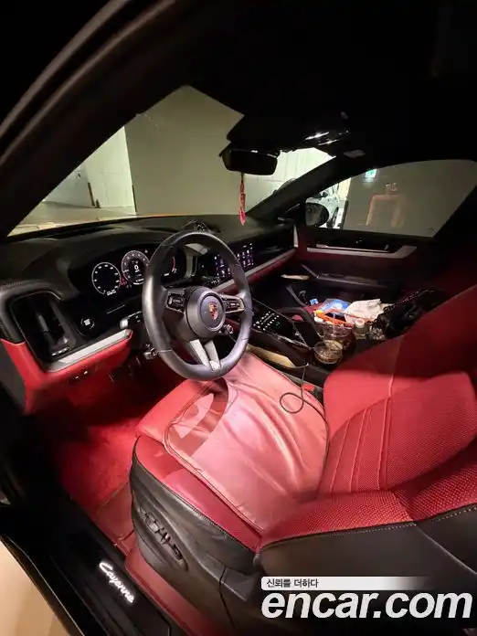 Porsche Cayenne 2024 3.0 автомат (гидро), фото 8