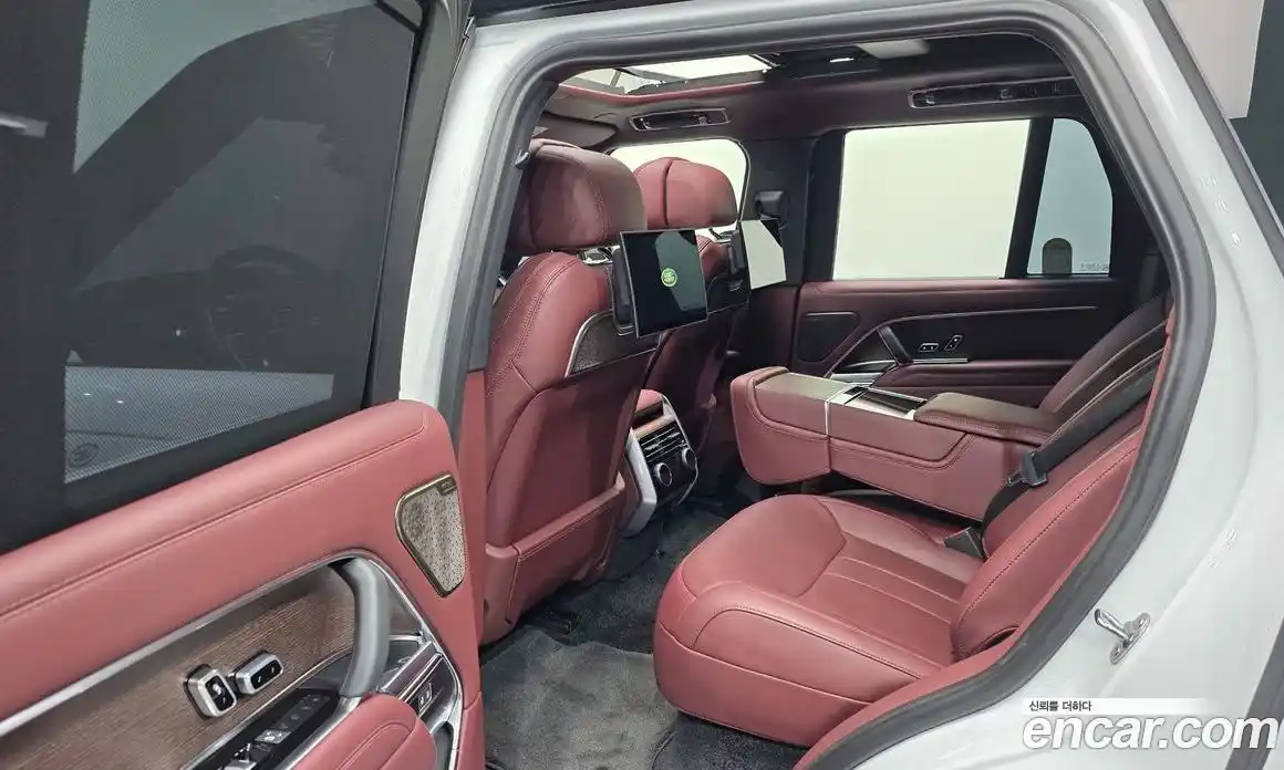 Land Rover Range Rover 2025 3.0 автомат (гидро), фото 11