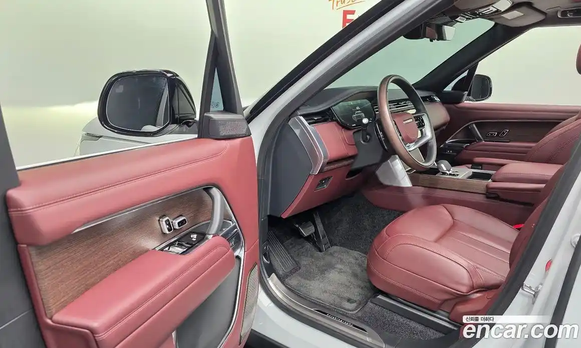 Land Rover Range Rover 2025 3.0 автомат (гидро), фото 10