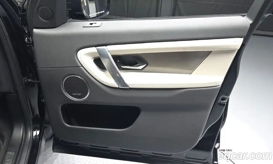 Land Rover Discovery Sport 2025 2.0 автомат (гидро), фото 14