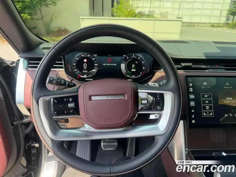 Land Rover Range Rover 2025 3.0 автомат (гидро), фото 9