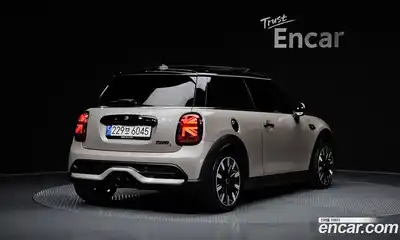 Mini Cooper 2022 2.0 автомат (гидро), миниатюра 2