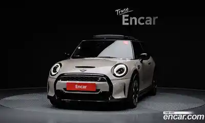 Mini Cooper 2022 2.0 автомат (гидро), миниатюра 3