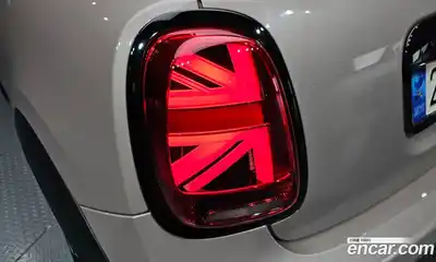 Mini Cooper 2022 2.0 автомат (гидро), миниатюра 9