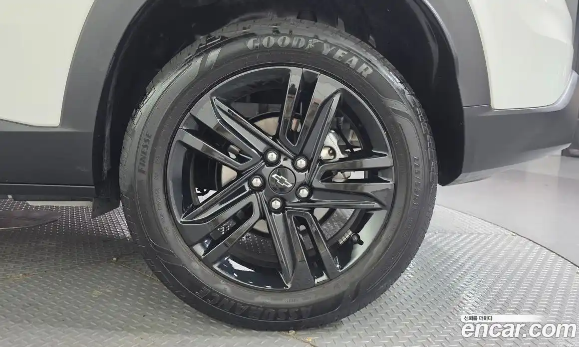 Chevrolet Trax 2023 1.2 автомат (гидро), фото 7