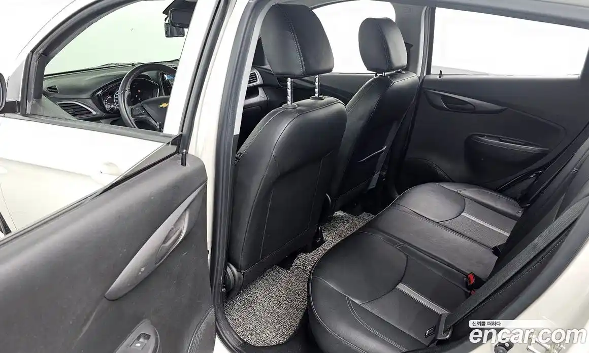 Chevrolet Spark 2019 1.0 автомат (гидро), фото 17
