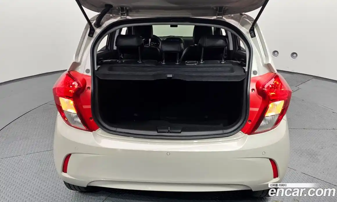 Chevrolet Spark 2019 1.0 автомат (гидро), фото 26