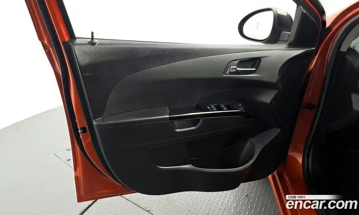 Chevrolet Aveo 2016 1.4 автомат (гидро), фото 14