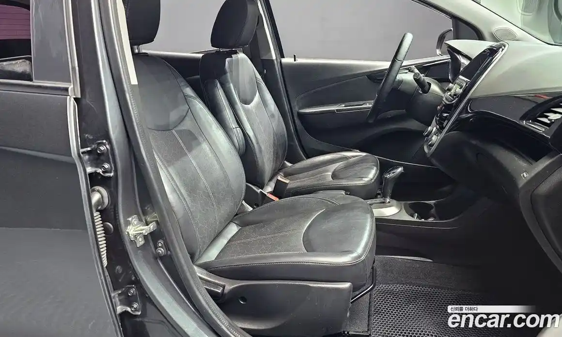 Chevrolet Spark 2016 1.0 автомат (гидро), фото 16