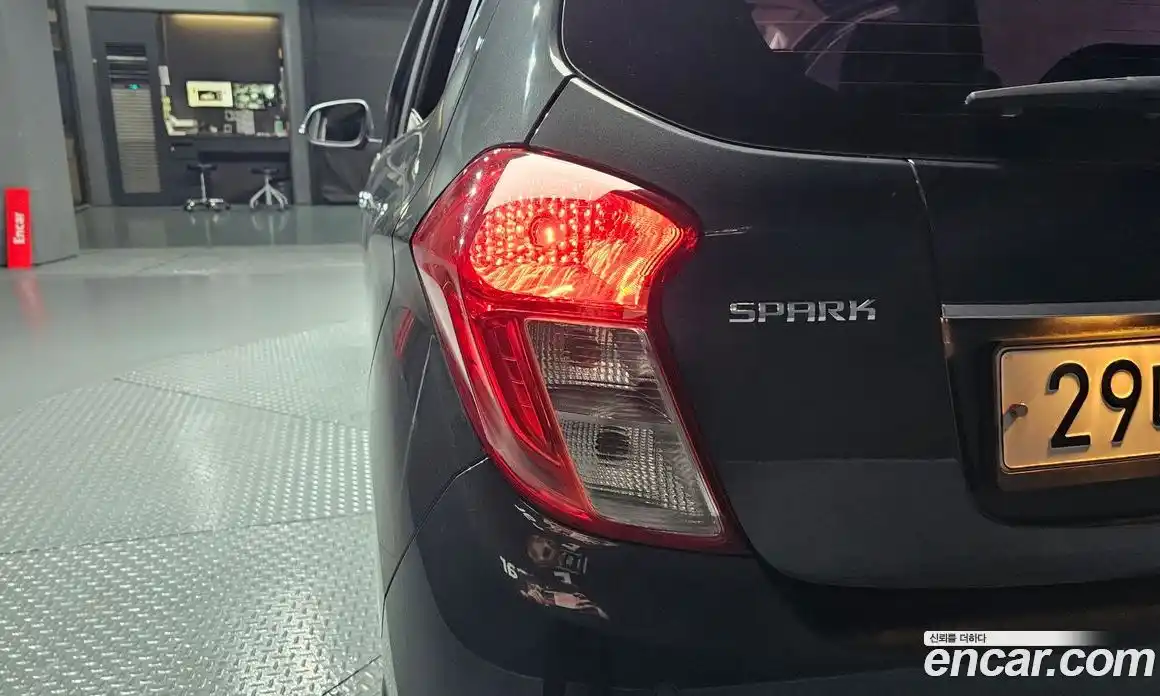 Chevrolet Spark 2016 1.0 автомат (гидро), фото 9