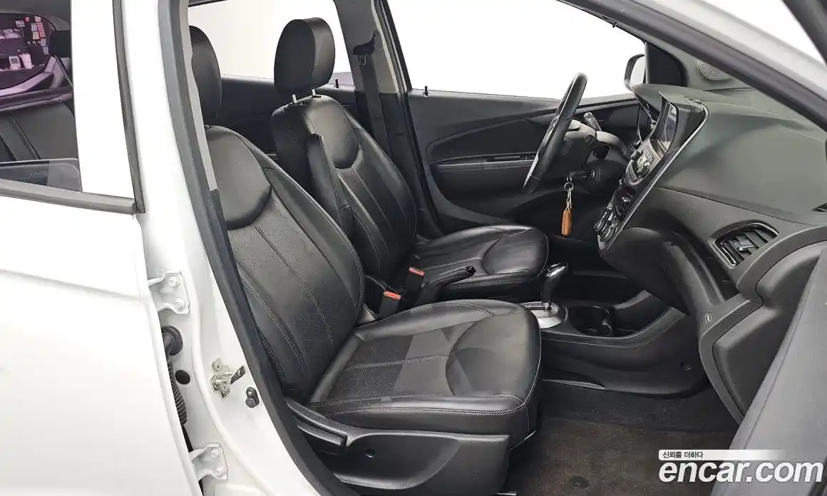 Chevrolet Spark 2015 1.0 автомат (гидро), фото 16
