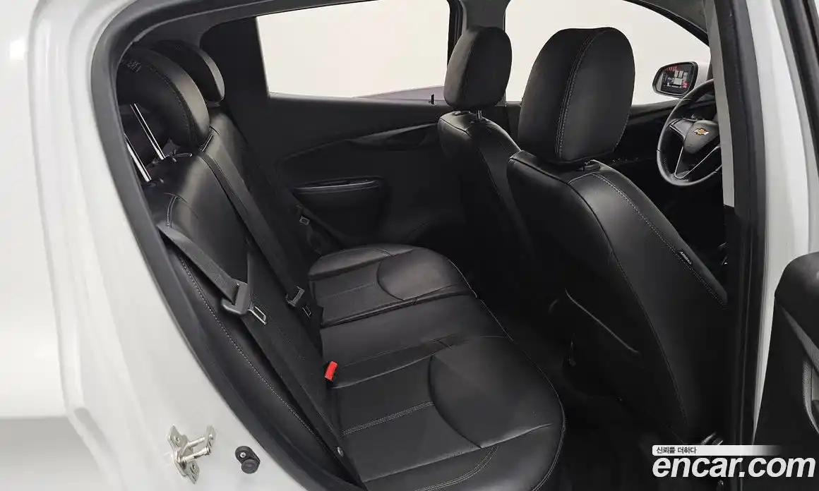 Chevrolet Spark 2015 1.0 автомат (гидро), фото 17