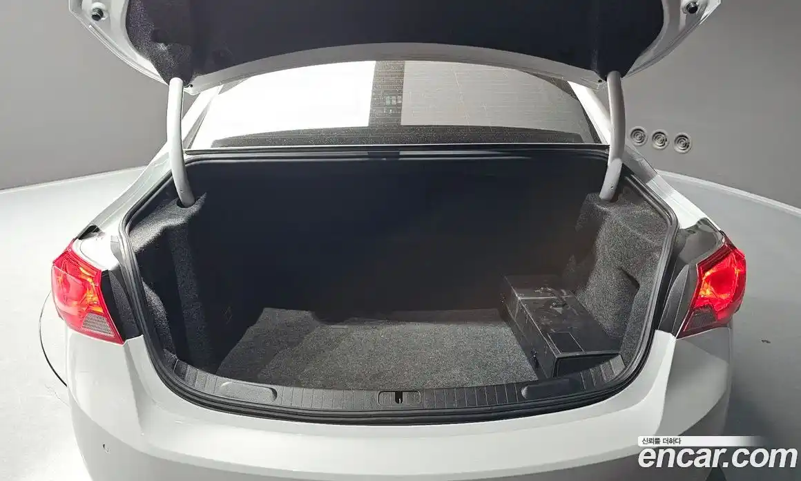 Chevrolet Impala 2016 2.5 автомат (гидро), фото 26