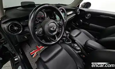 Mini Cooper 2017 2.0 автомат (гидро), миниатюра 7