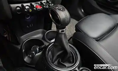 Mini Cooper 2017 2.0 автомат (гидро), миниатюра 9