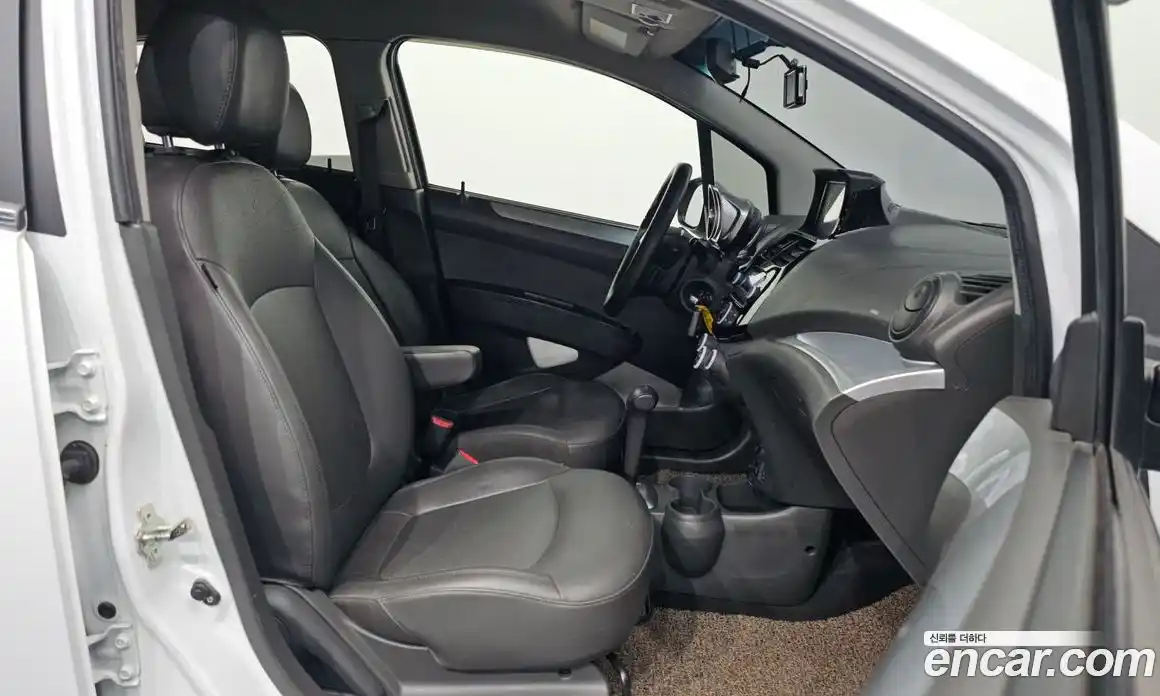 Chevrolet Spark 2014 1.0 автомат (гидро), фото 15