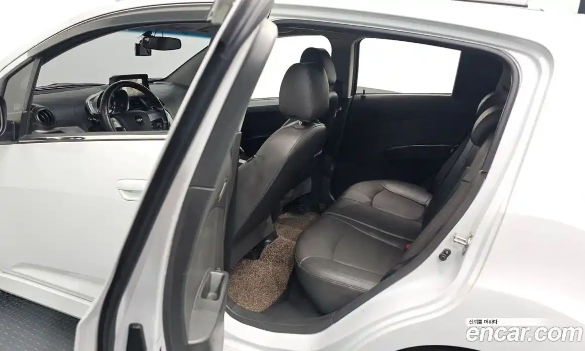 Chevrolet Spark 2014 1.0 автомат (гидро), фото 17