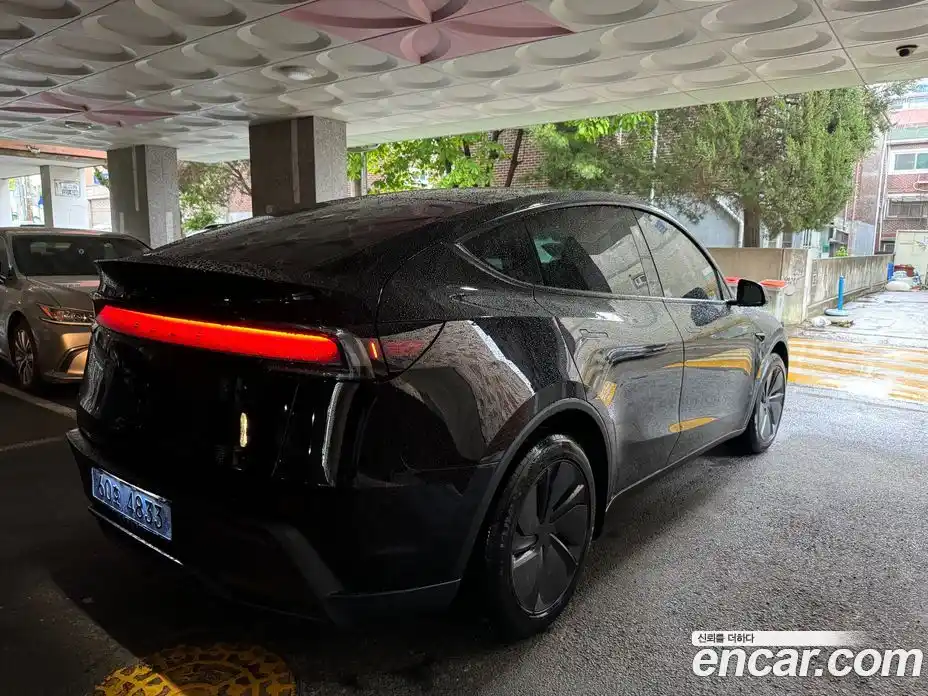 Tesla Model Y 2026 0.2 автомат (гидро), фото 2 Tesla Model Y 2026 0.2 автомат (гидро), фото 2