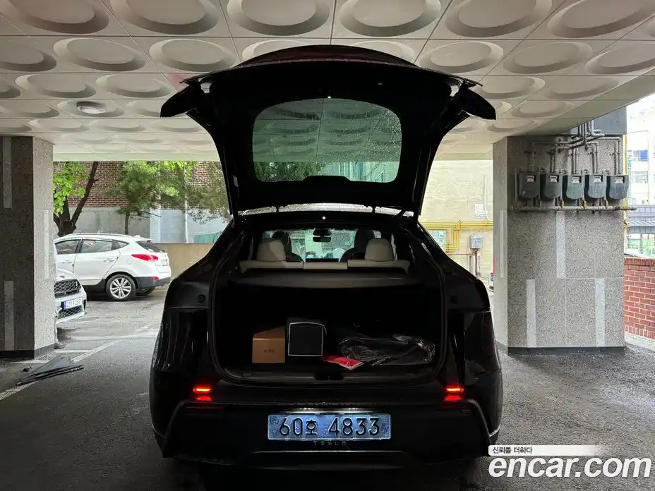 Tesla Model Y 2026 0.2 автомат (гидро), фото 5 Tesla Model Y 2026 0.2 автомат (гидро), фото 5