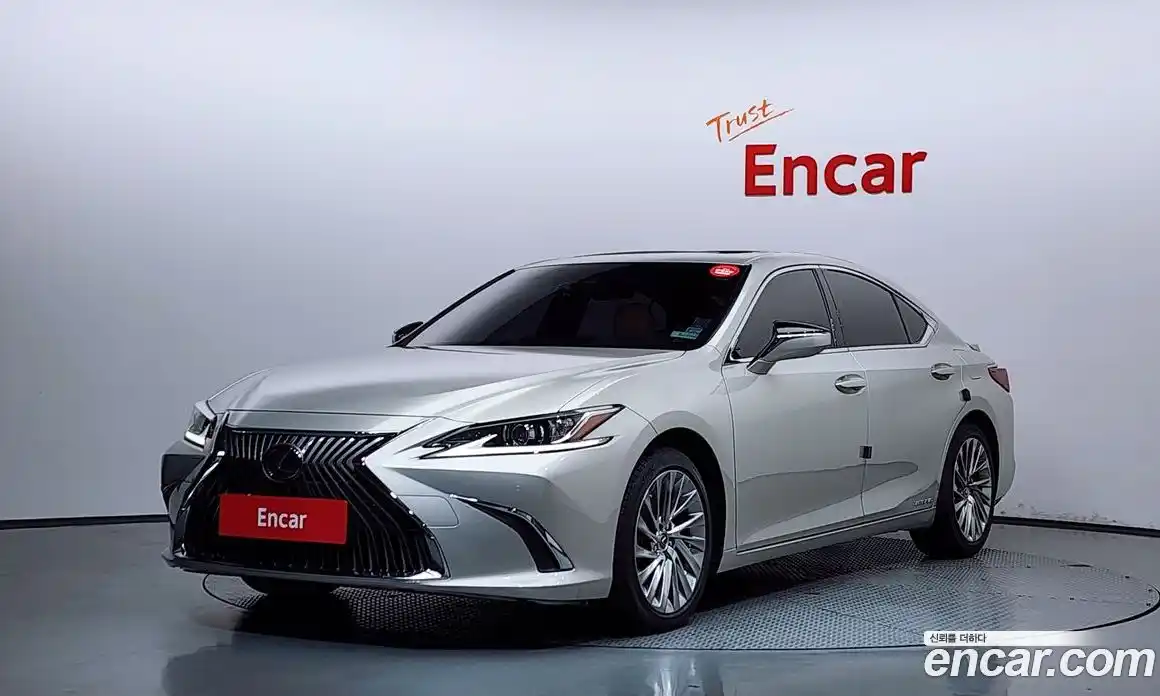 Lexus ES 2018 2.5 автомат (гидро), фото 1 Lexus ES 2018 2.5 автомат (гидро), фото 1