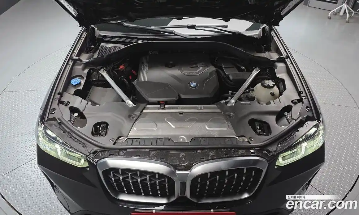 BMW X4 2025 2.0 автомат (гидро), фото 6