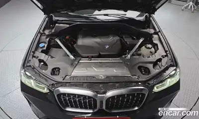 BMW X4 2025 2.0 автомат (гидро), миниатюра 6