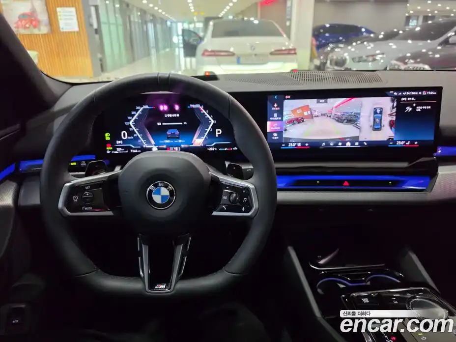 BMW 5 серия 2025 2.0 автомат (гидро), фото 16