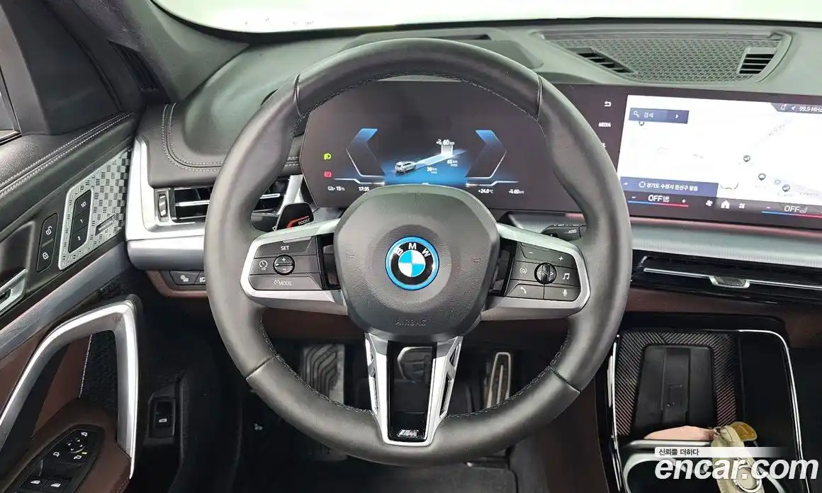 BMW iX1 2025 0.2 автомат (гидро), фото 19