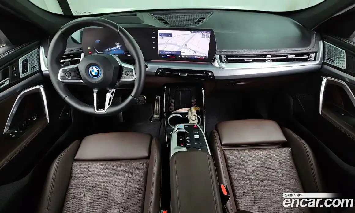 BMW iX1 2025 0.2 автомат (гидро), фото 10