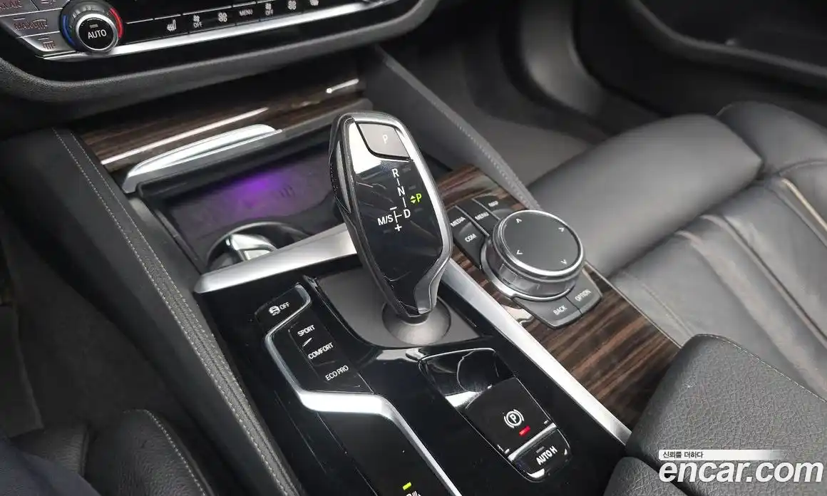 BMW 5 серия 2022 2.0 автомат (гидро), фото 9
