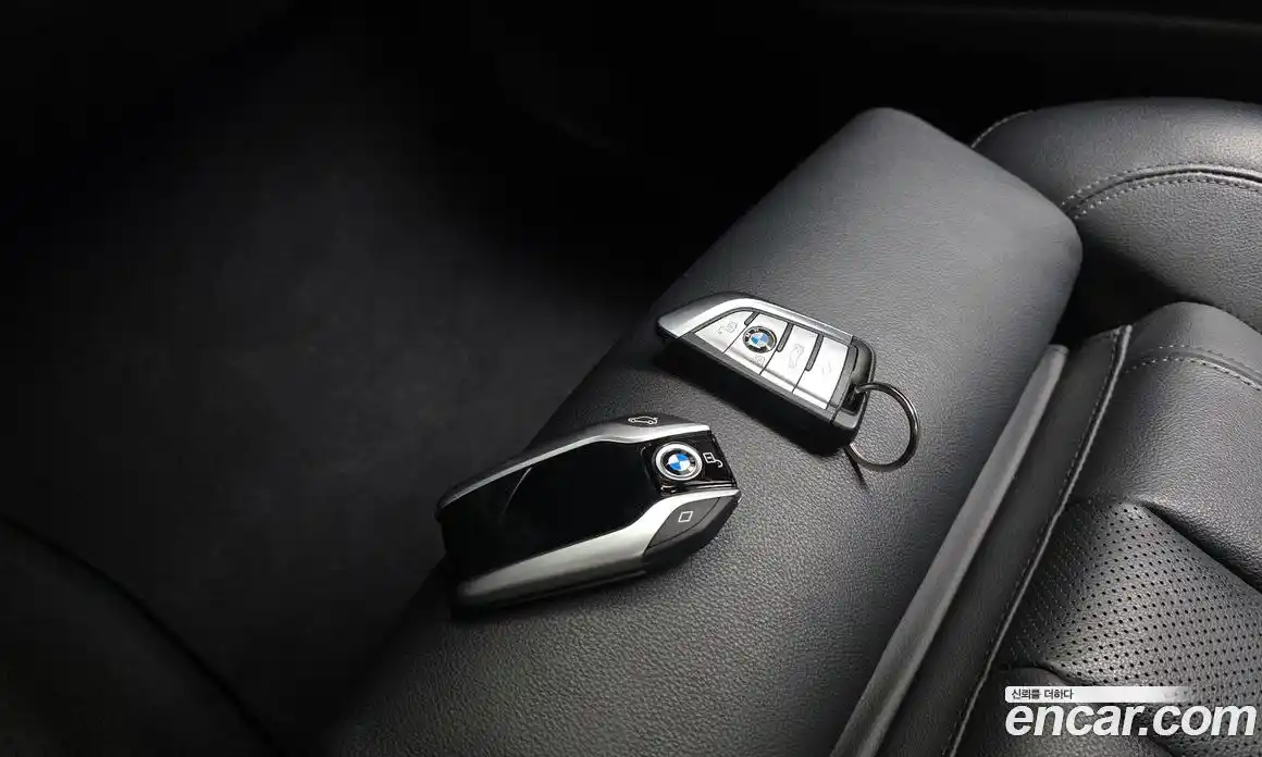 BMW X6 2022 3.0 автомат (гидро), фото 16