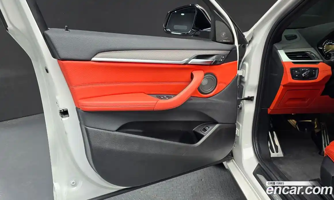 BMW X2 2023 2.0 автомат (гидро), фото 14