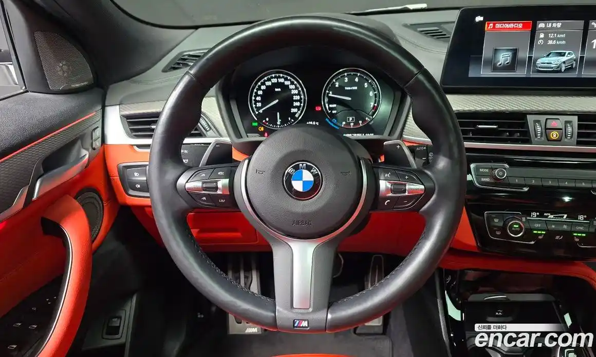 BMW X2 2023 2.0 автомат (гидро), фото 19
