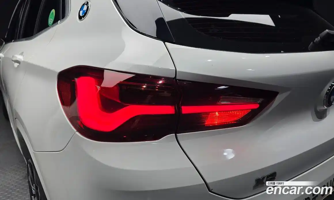 BMW X2 2023 2.0 автомат (гидро), фото 9
