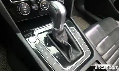 Volkswagen Passat 2018 2.0 автомат (гидро), миниатюра 12