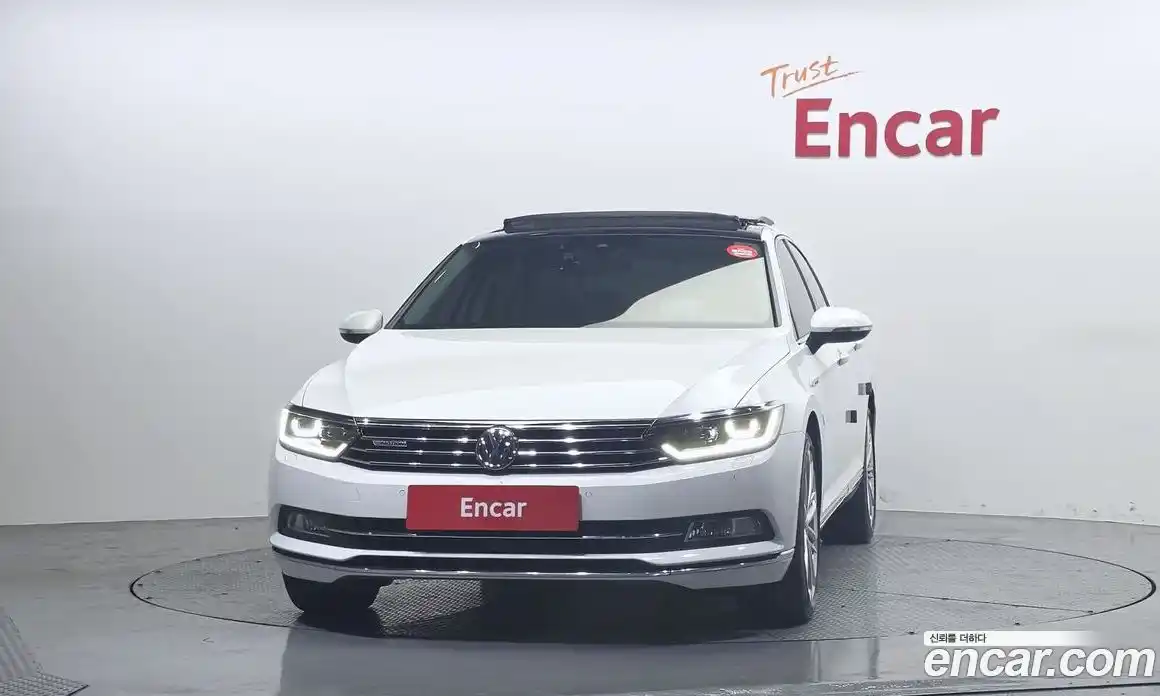 Volkswagen Passat 2018 2.0 автомат (гидро), фото 3