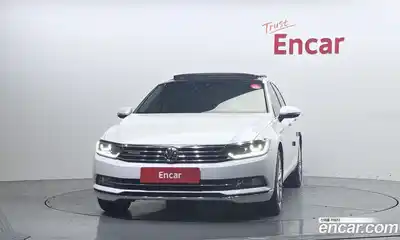 Volkswagen Passat 2018 2.0 автомат (гидро), миниатюра 3