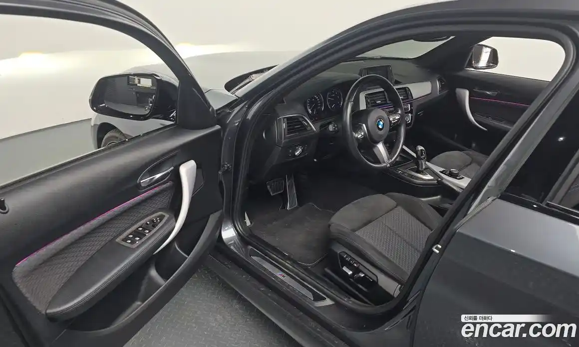 BMW 1 серия 2017 2.0 автомат (гидро), фото 10