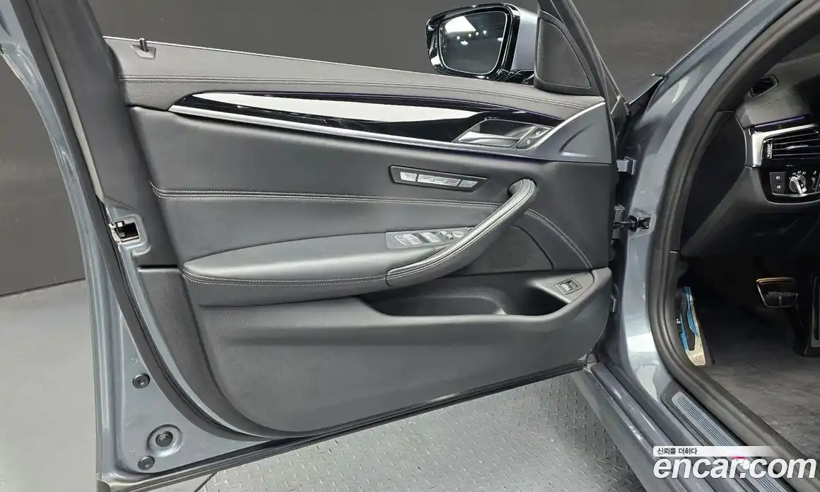 BMW 5 серия 2019 2.0 автомат (гидро), фото 13