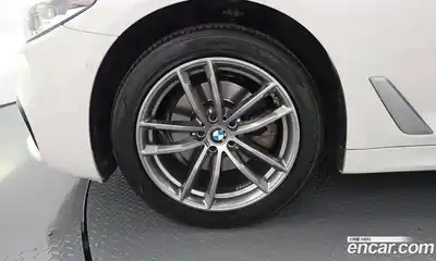 BMW 5 серия 2018 2.0 автомат (гидро), миниатюра 5