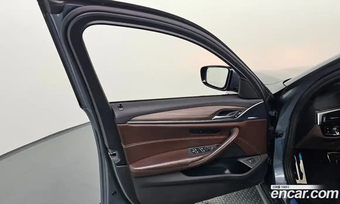 BMW 5 серия 2017 2.0 автомат (гидро), фото 14