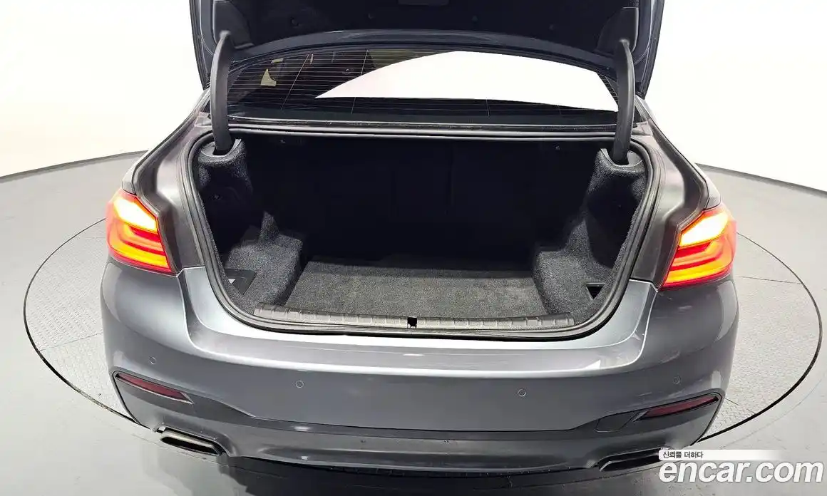 BMW 5 серия 2017 2.0 автомат (гидро), фото 26