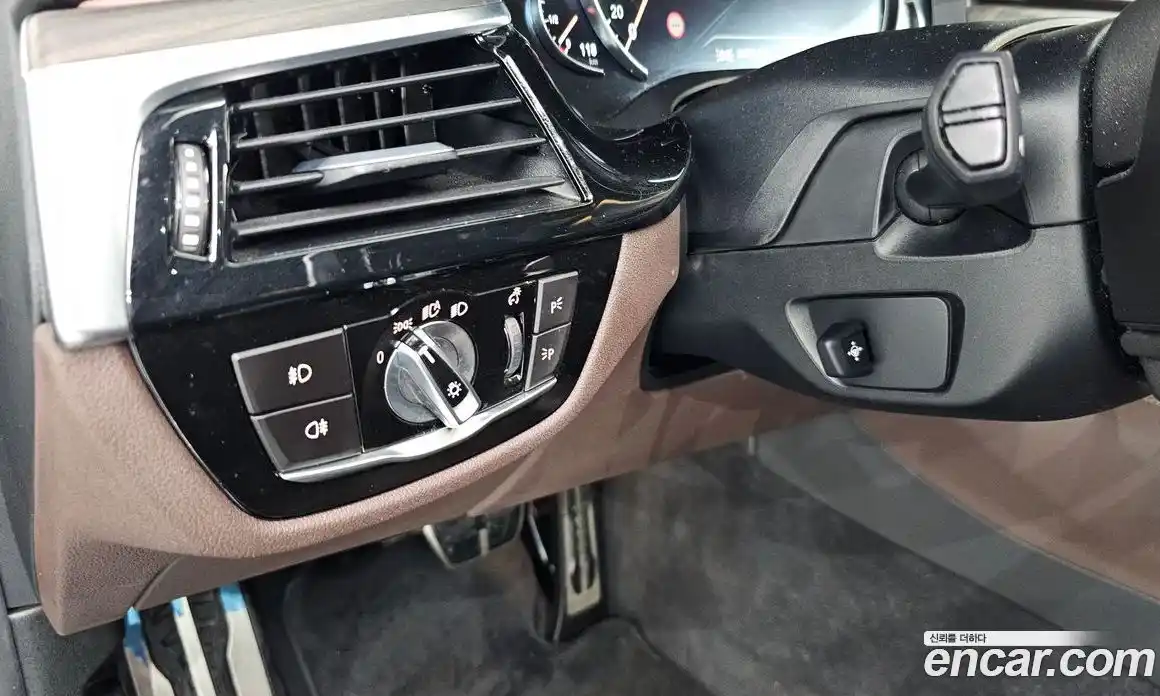 BMW 5 серия 2017 2.0 автомат (гидро), фото 27